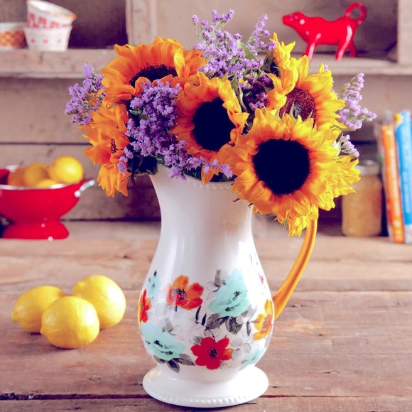 Pioneer Woman Flea Market Floral 2-Quart Pitcher - Picture 2 of 4